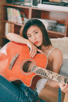 比基尼美女